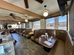 Hackers Grill in Apache Junction