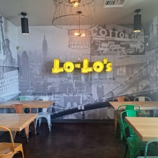lo-lo's-chicken-&-Waffles-Phoenix 2