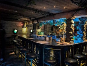 platform-18-at-century-grand-phoenix 8