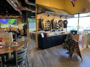 uncle-bear’s-grill-tap-scottsdale-3