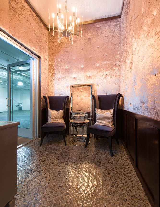 Vinum 55 wine lounge glass and lighting